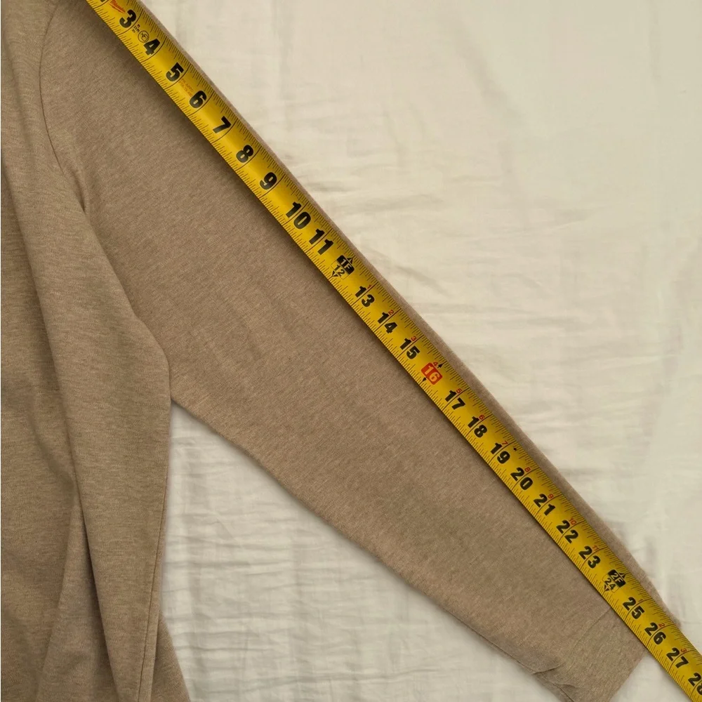 Club Room Men's Beige Turtleneck Sweater Size L, Never worn